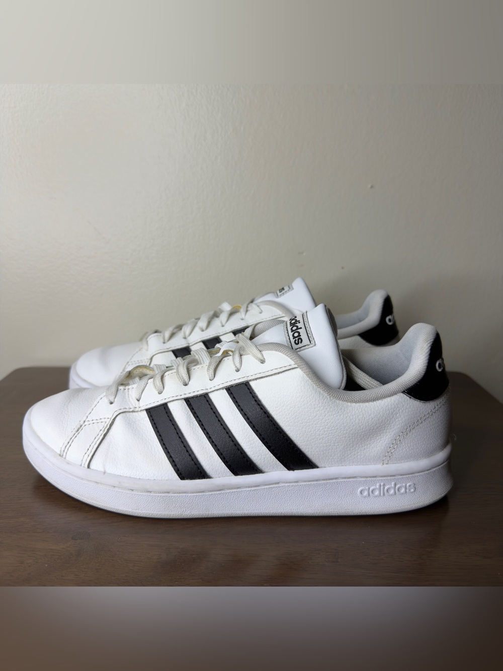 Adidas Grand Court White Black Leather Sneakers 8 1/2 Mens